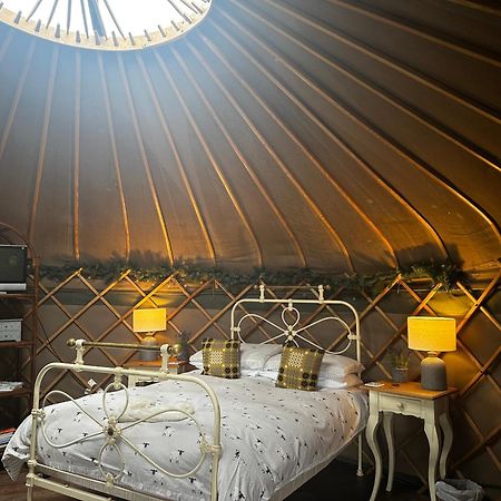 Sunbank Yurt Hotell Llangollen Exteriör bild