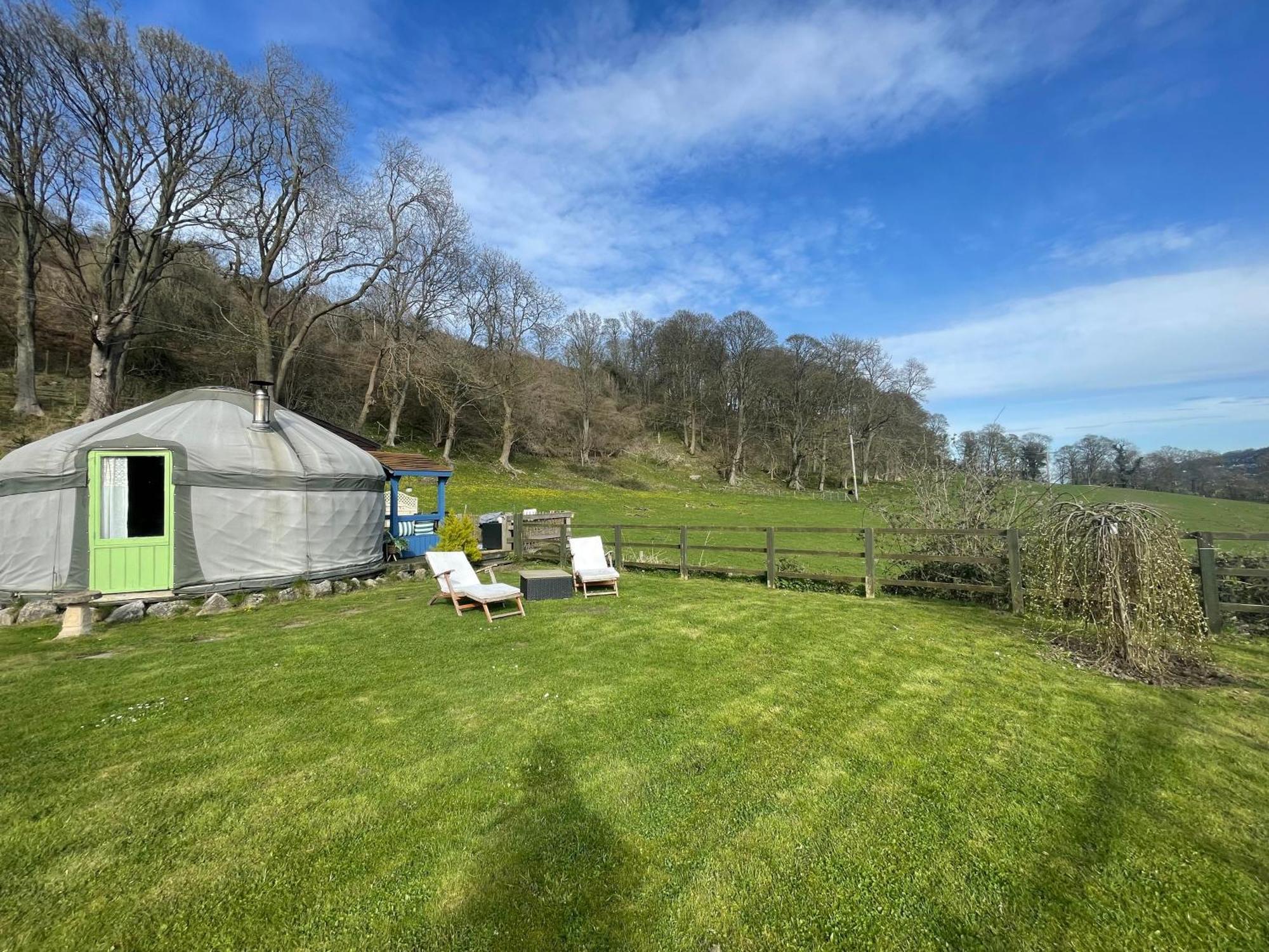 Sunbank Yurt Hotell Llangollen Exteriör bild